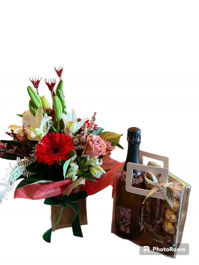 Rosy Bubbles - Send some Christmas cheer with a nice Prosecco, Flowers and Chocolates.